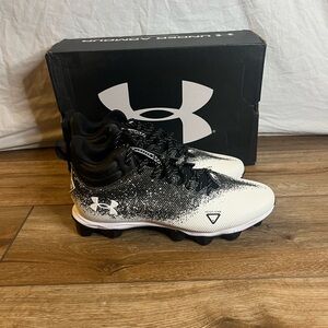Under Armour Kids Black and White Sneakers
